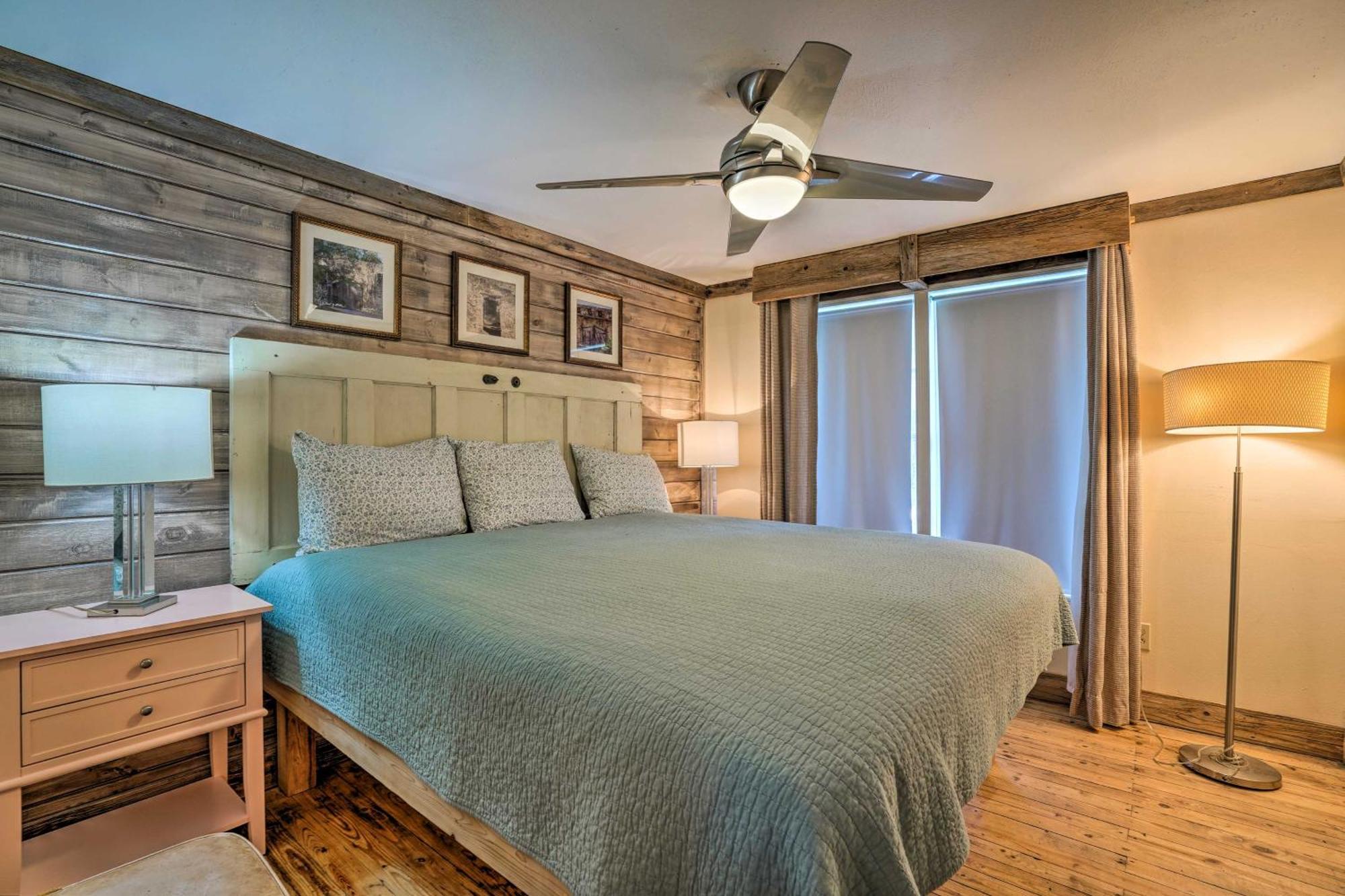 Waterfront Guadalupe River Lodge Home With Dock! Seguin Exterior foto