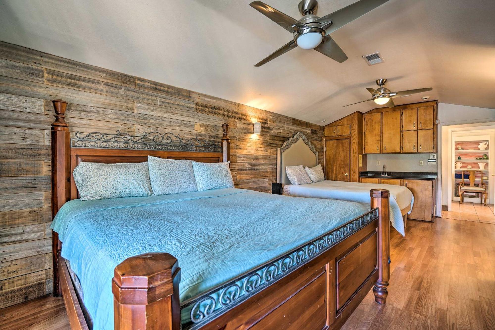 Waterfront Guadalupe River Lodge Home With Dock! Seguin Exterior foto
